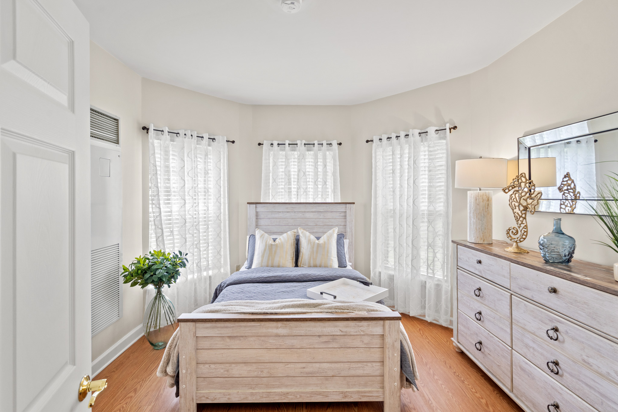 Lake Mary Bedroom - White